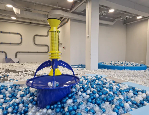 Ball pit area